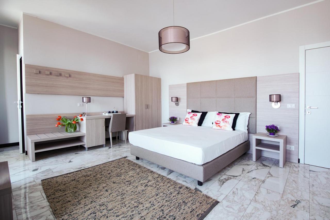 Bluripa Guest House Genoa Ngoại thất bức ảnh